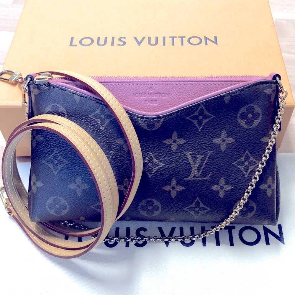 🌸🌸 RETIRED 🌸🌸 Louis Vuitton Pallas Pink Crossbody